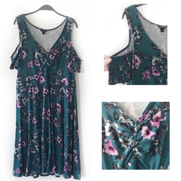 torrid Dresses & Skirts - Torrid Cold Shoulder Hunter Green Floral Dress